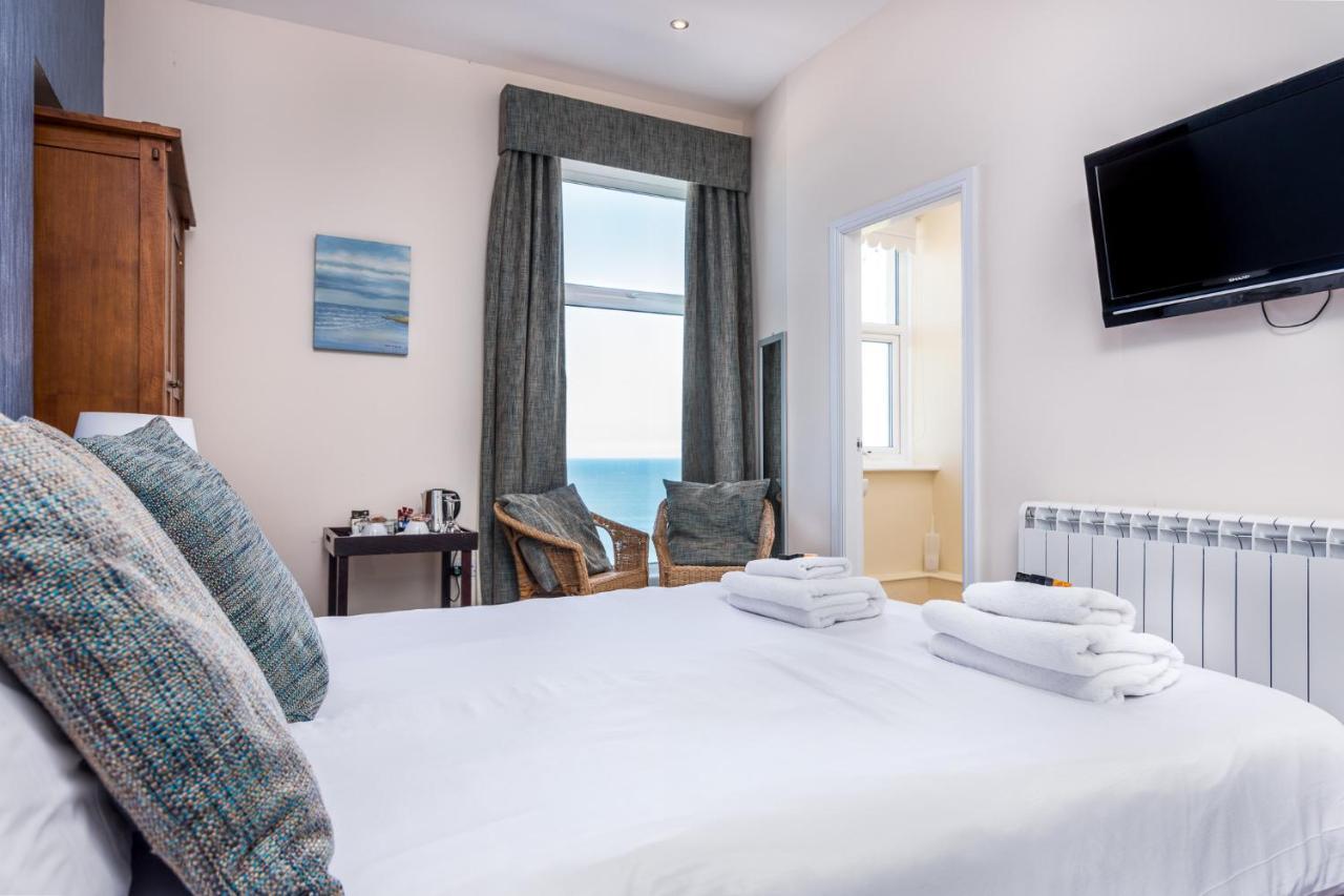 Riviera Guesthouse Whitby Exterior photo