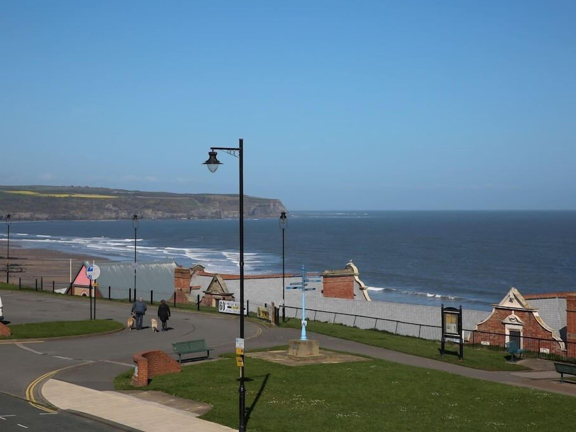 Riviera Guesthouse Whitby Exterior photo