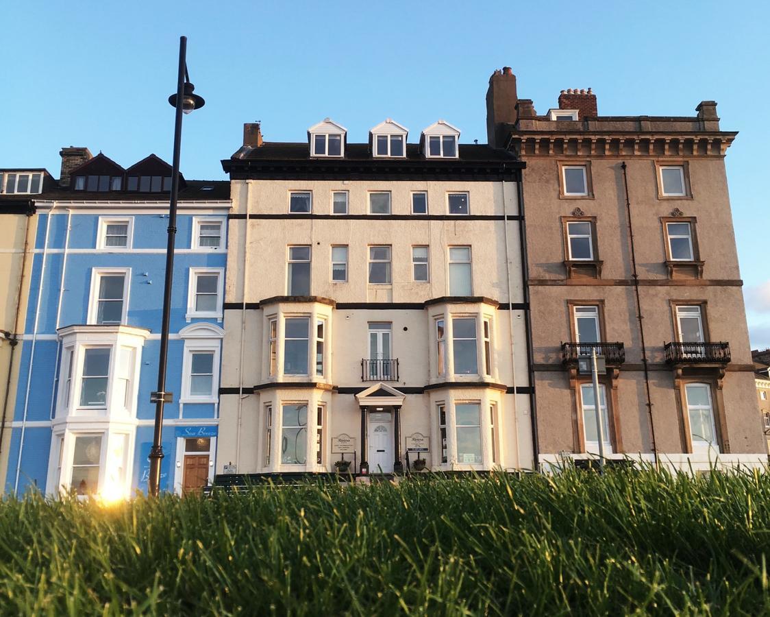 Riviera Guesthouse Whitby Exterior photo